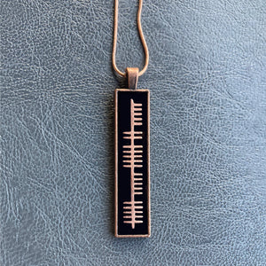 Iníon / Daughter Ogham Necklace